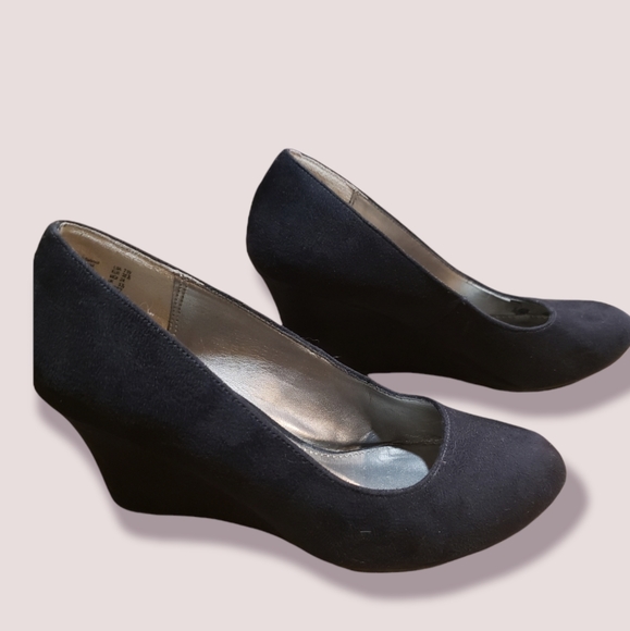 Dexter Black Suede Type Wedge Heels - Picture 2 of 6